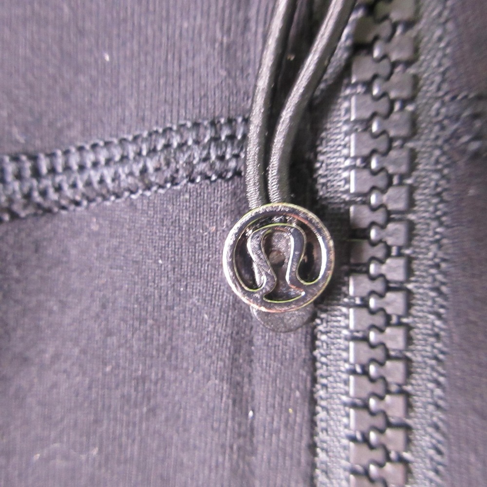 Lululemon Define Jacket Womens 6 Black Full Zip Thumbholes Running Yoga - Picture 6 of 10